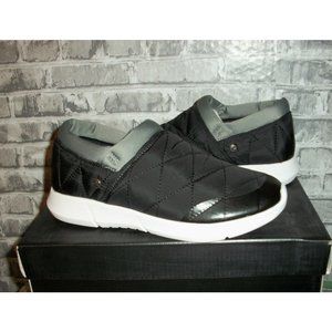 LONDON FOG Women's size 6.5M Kellie Black Quilted Loafers Slip-On Sneakers *NIB*